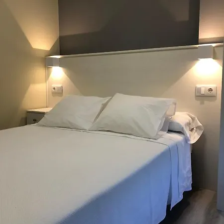 Antonio ゲストハウス Louro